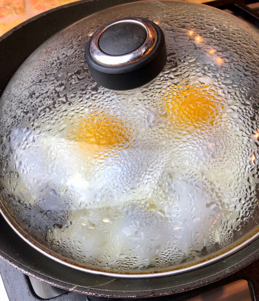 The Best Way To Keep The Yolk Intact When Frying Eggs