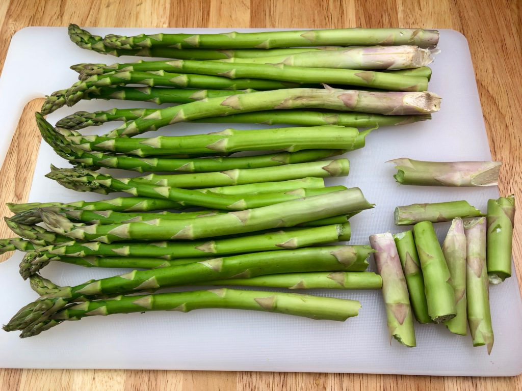 cut off ends of asparagus