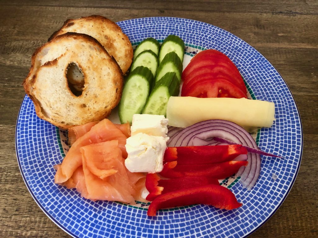 Bagel and Lox fixing' 