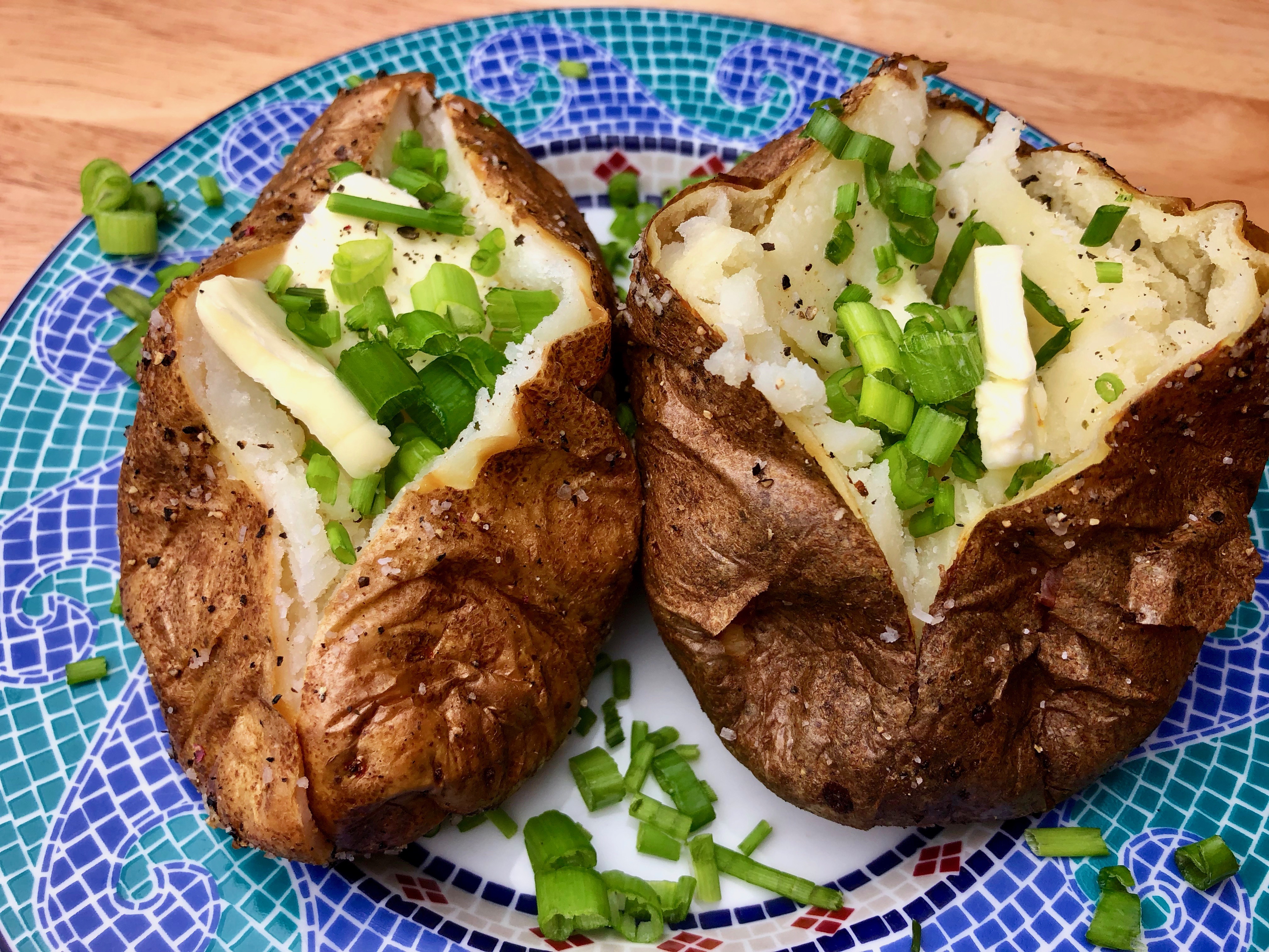 crispy-olive-oil-baked-potatoes-gfchow