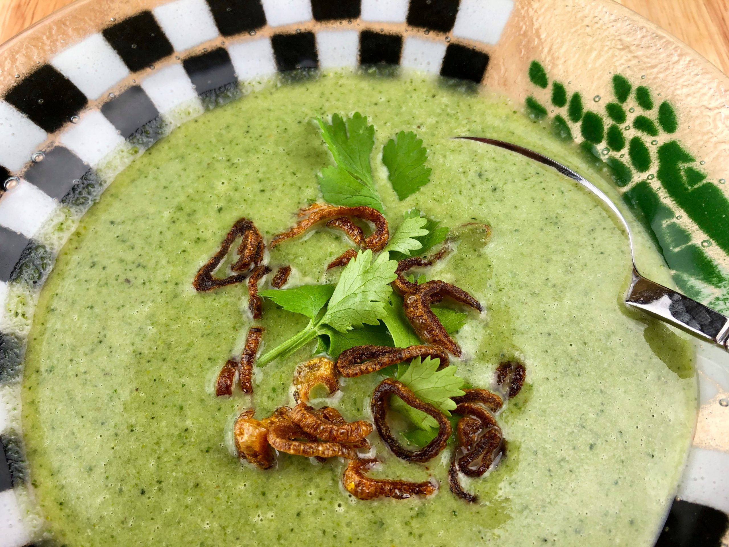 Broccoli and Spinach Coconut Curry Soup with Crispy Shallots – Gluten Free