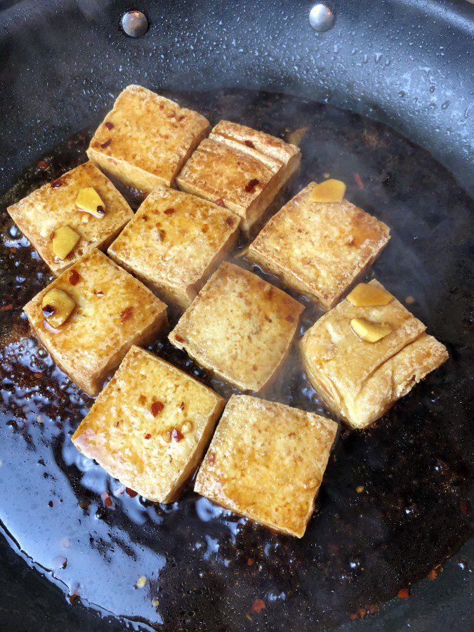 Tofu squares with maple soy sauce