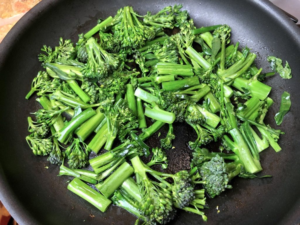 sautee broccolini pieces
