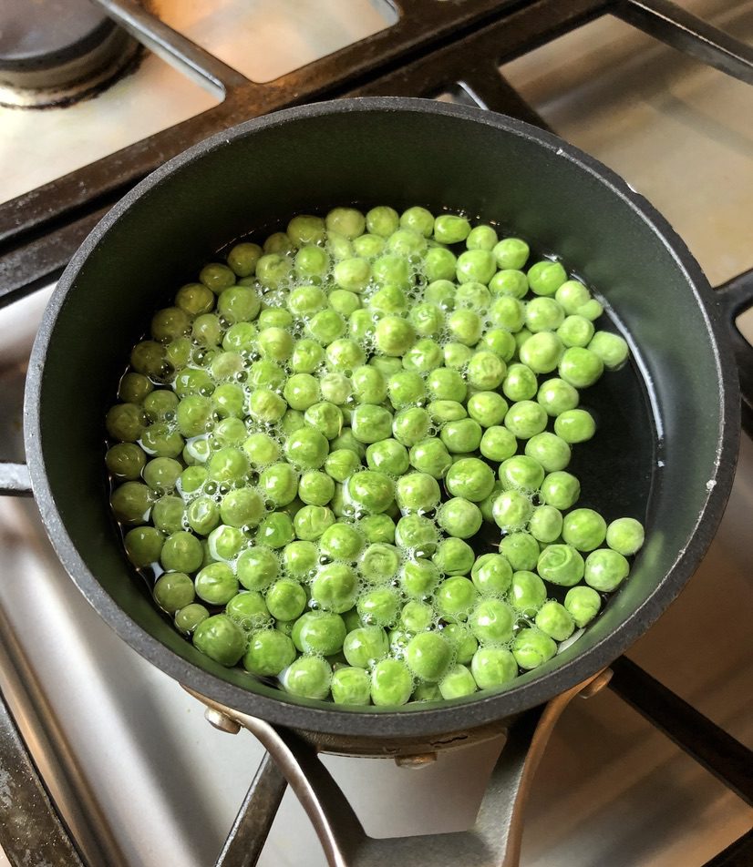 blanching frozen peas