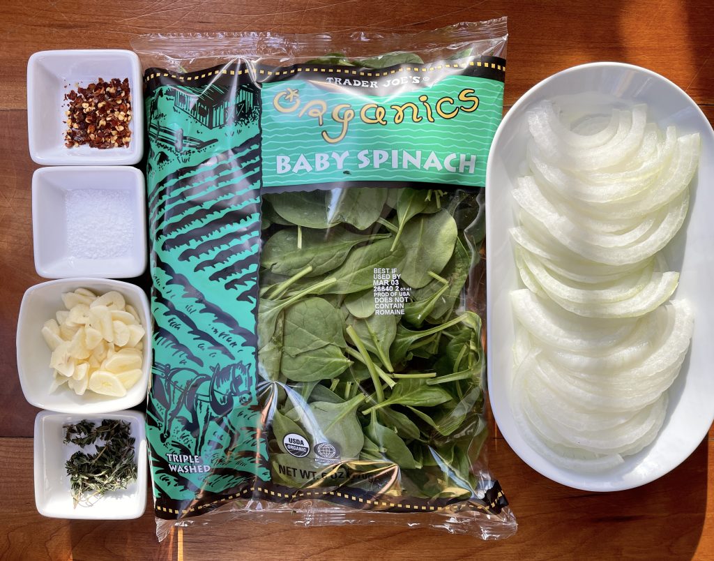 onions, fresh thyme, garlic slices, salt, and fresh spinach