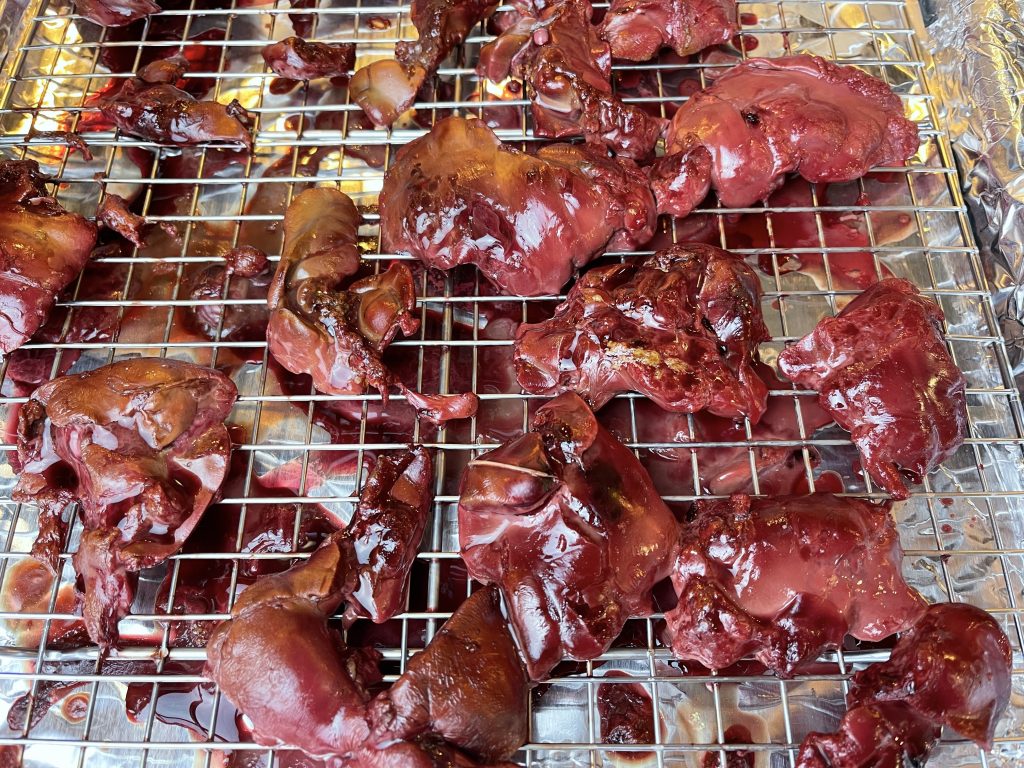broiled chicken livers, to reduce blood