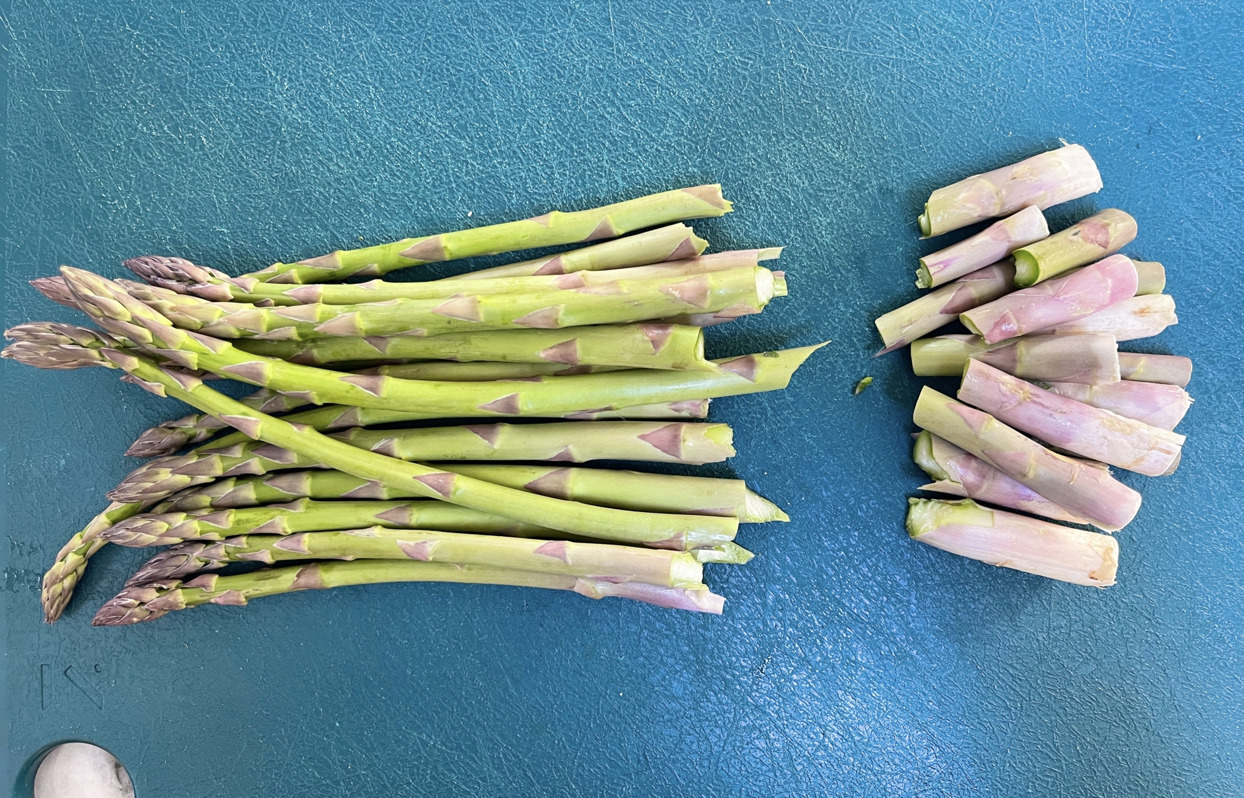 snap off ends of asparagus