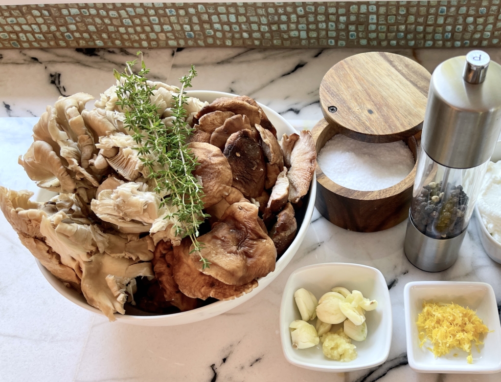 Shiitake and Oyster Mushrooms, Thyme, garlic