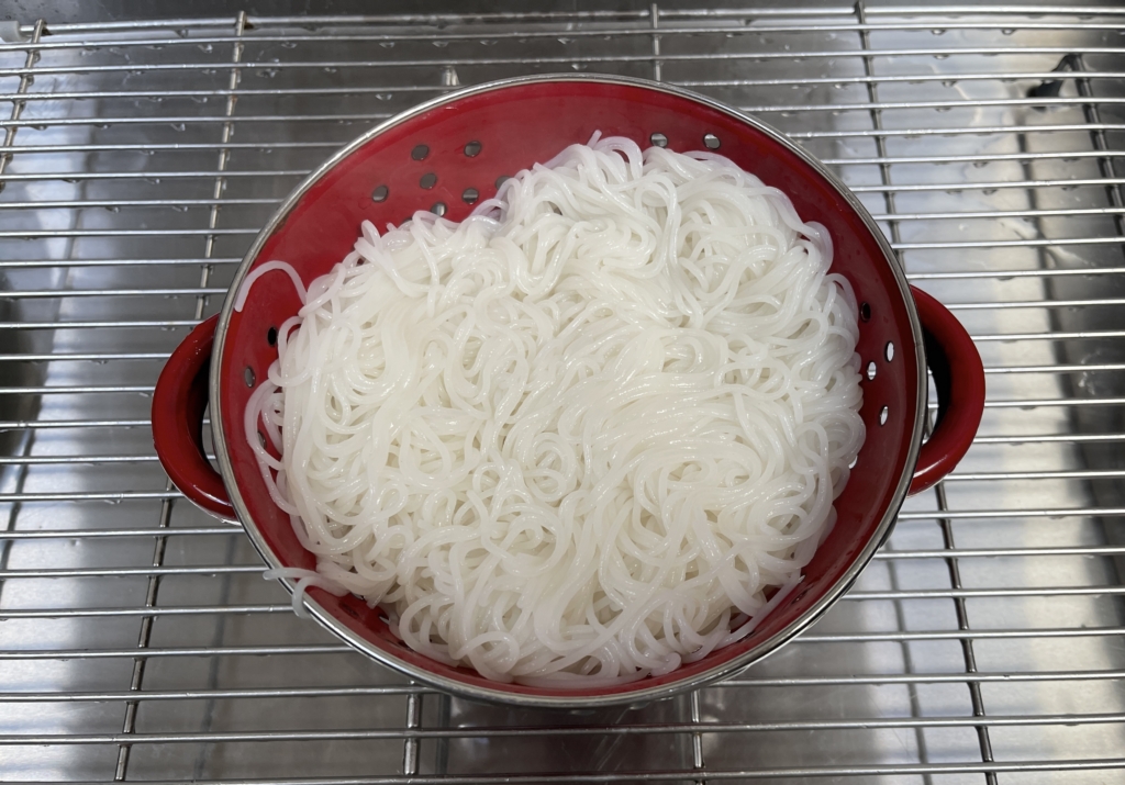 Drain and rinse the noodles.