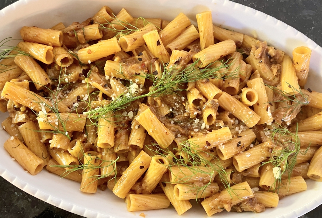 Melted Fennel and Onion Pasta (Gluten Free). Transfer pasta to a large bowl and season with more red pepper flakes (if desired) and garnish with additional fennel fronds.