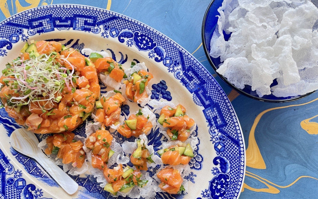 To serve you can either place the salmon tartare in a bowl and serve the rice crisps on the side or you can do as I did in the photo and plate a few of the rice crisps with the tartare.