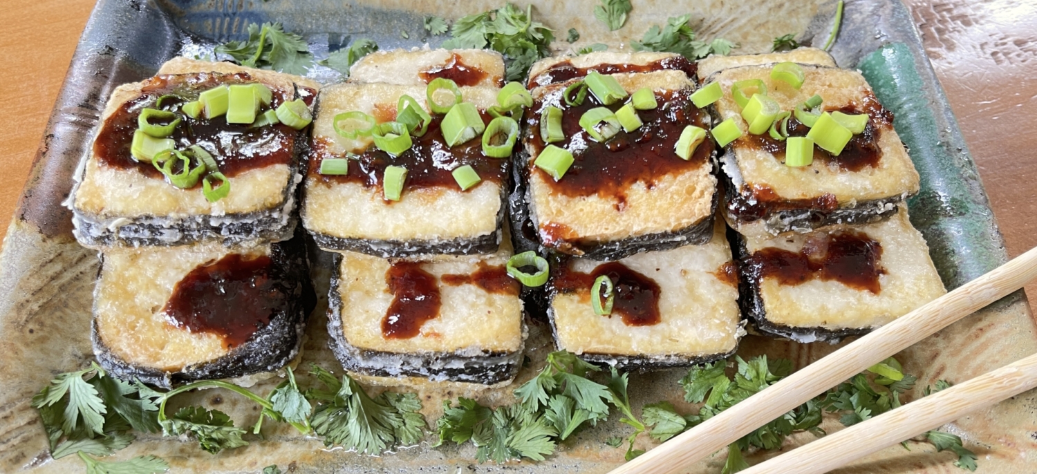 NORI-WRAPPED CRISPY TOFU BITES WITH DIPPING SAUCE